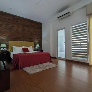 Daffodils Hotel Negombo